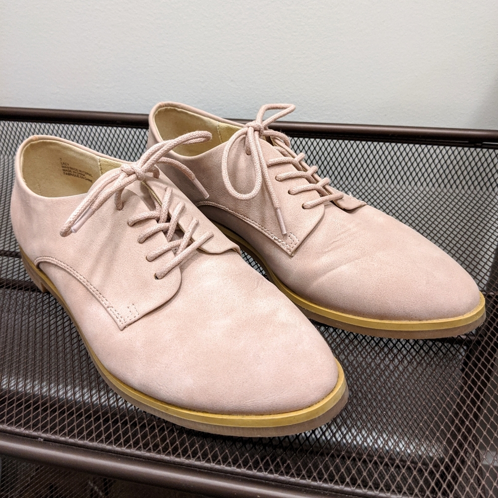 Pink Faux Leather Oxford Shoes